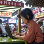 Cara Menggunakan Smartphone dengan Aman dan Efisien di Kedai Kapanan